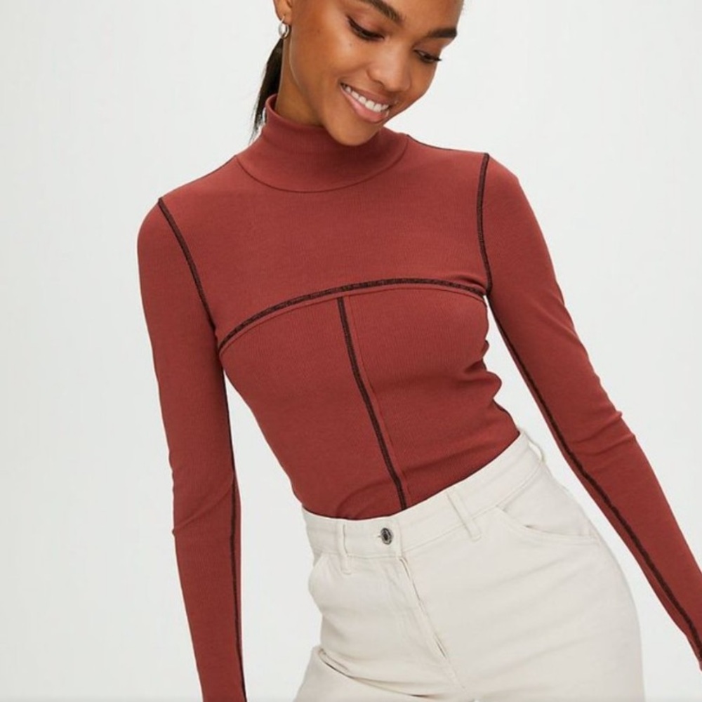 Wilfred Free Moon cropped Turtleneck